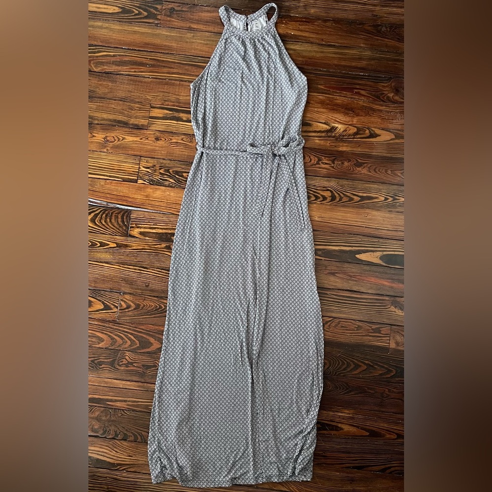 Elegant Gray Sleeveless Maxi Dress
